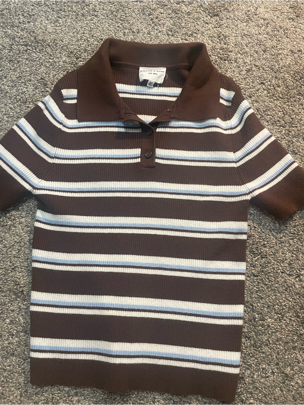 Women’s medium knit polo